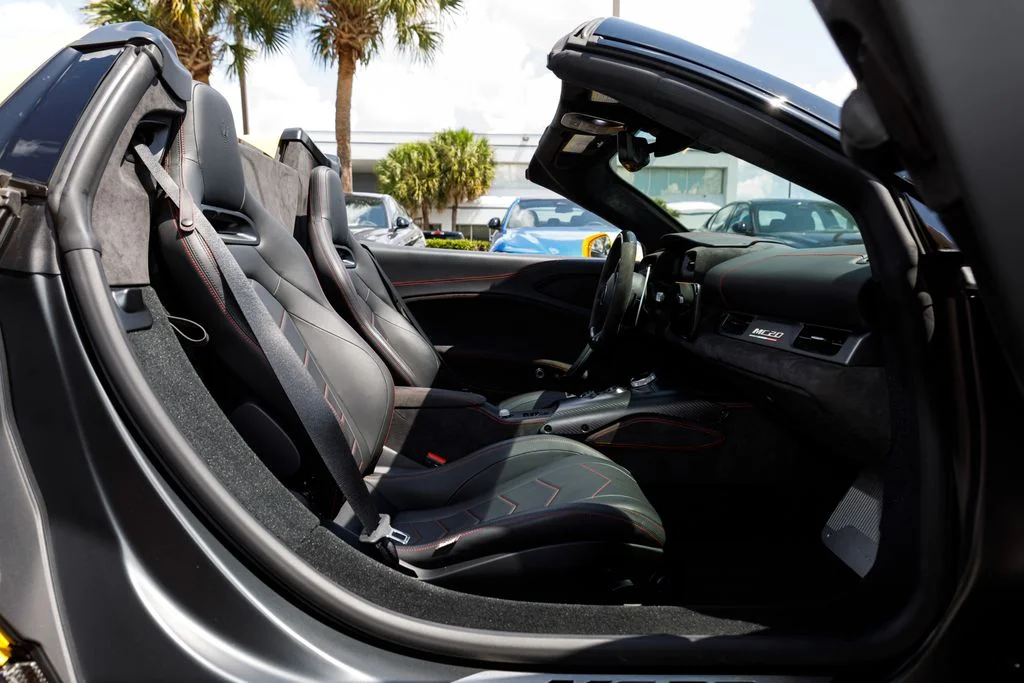 Used 2023  Maserati Cielo image 11