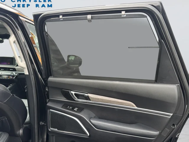 Used 2022 Black Kia SX image 33
