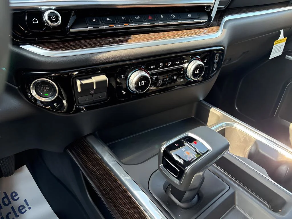 New 2026 Onyx Black GMC Elevation image 42
