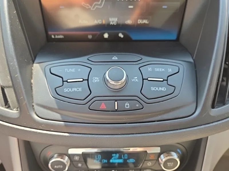 Used 2014 Red Ford SE image 34