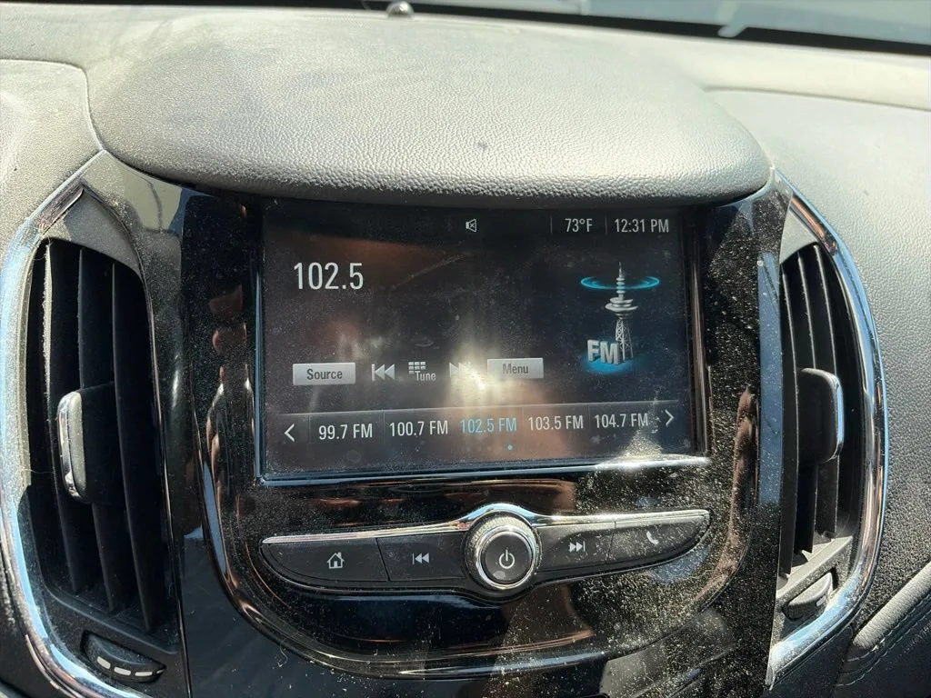 Used 2016 TUNGSTEN METALLIC Chevrolet Premier image 8