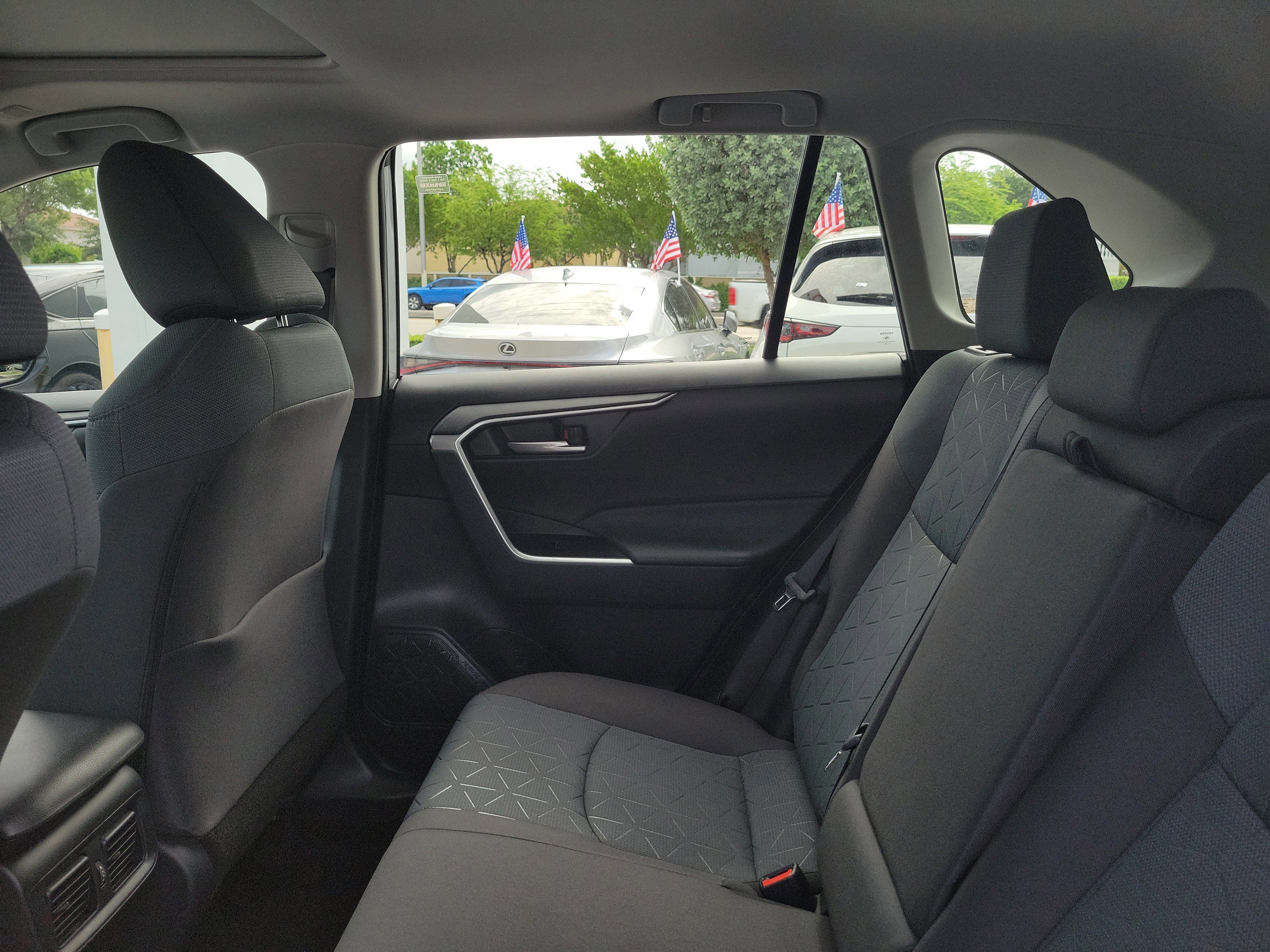 Used 2025 Silver Sky Metallic Toyota XLE image 15