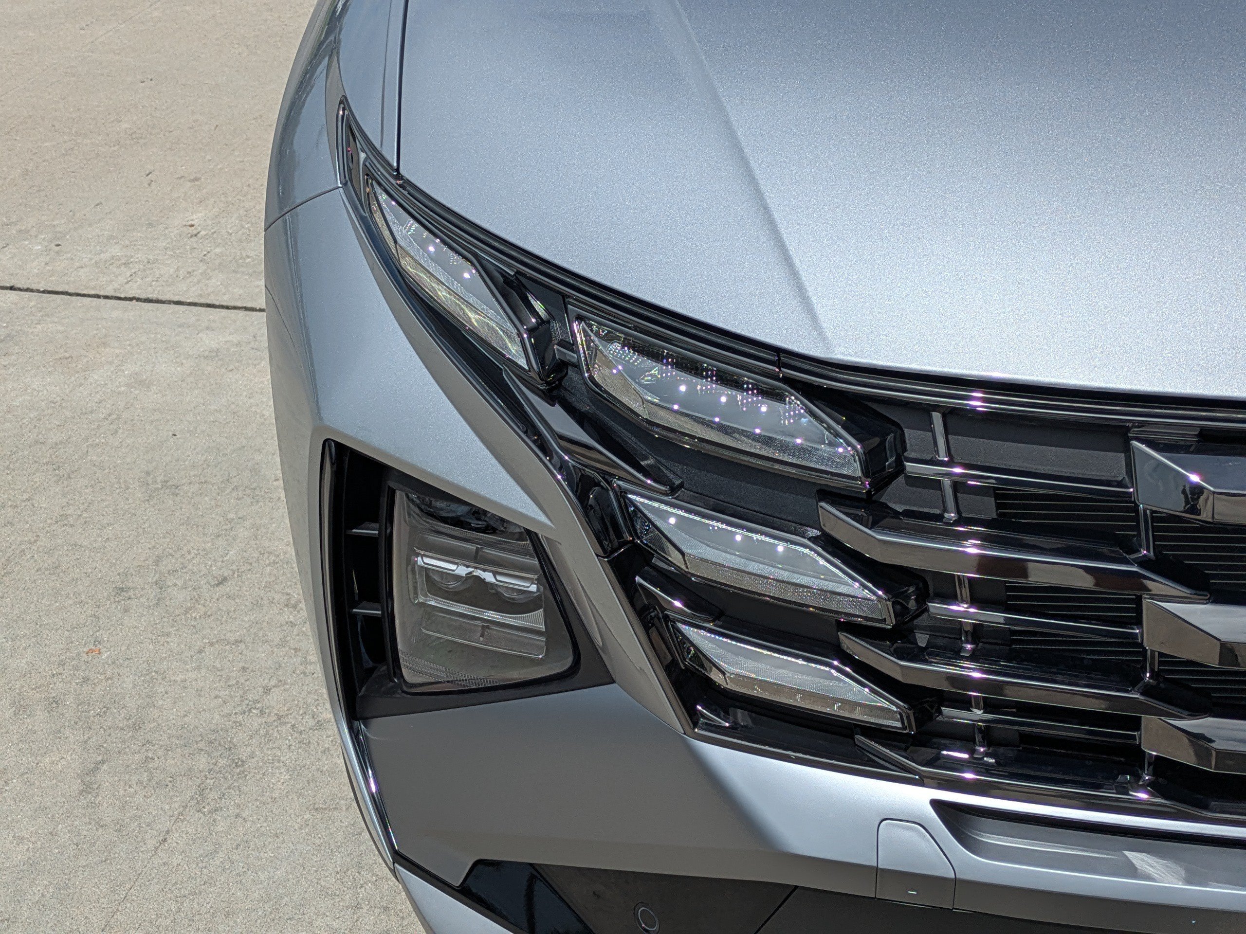 New 2026 Shimmering Silver Hyundai Limited image 7