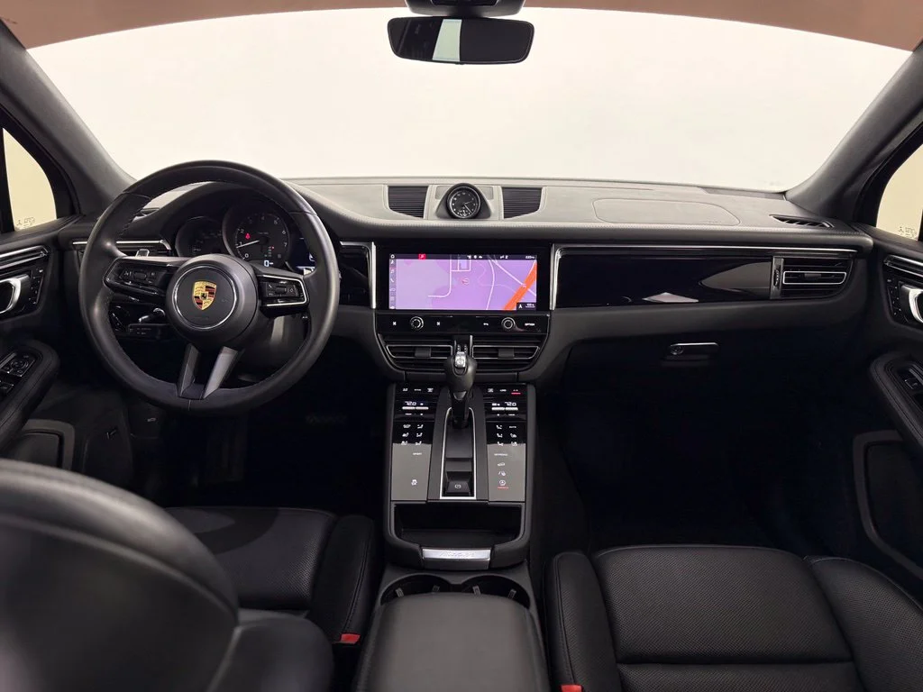 Certified Used 2022  Porsche  image 22