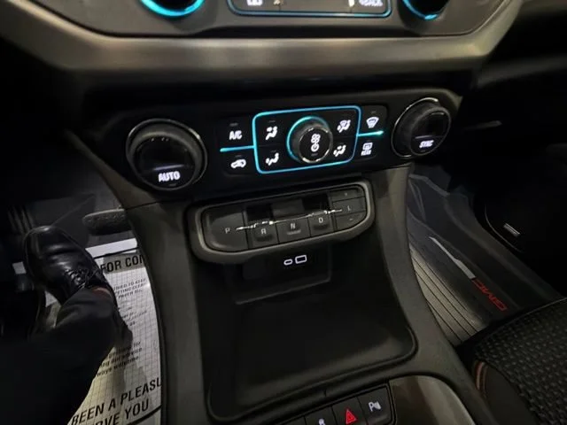 Used 2023 Light Stone Metallic GMC AT4 image 25
