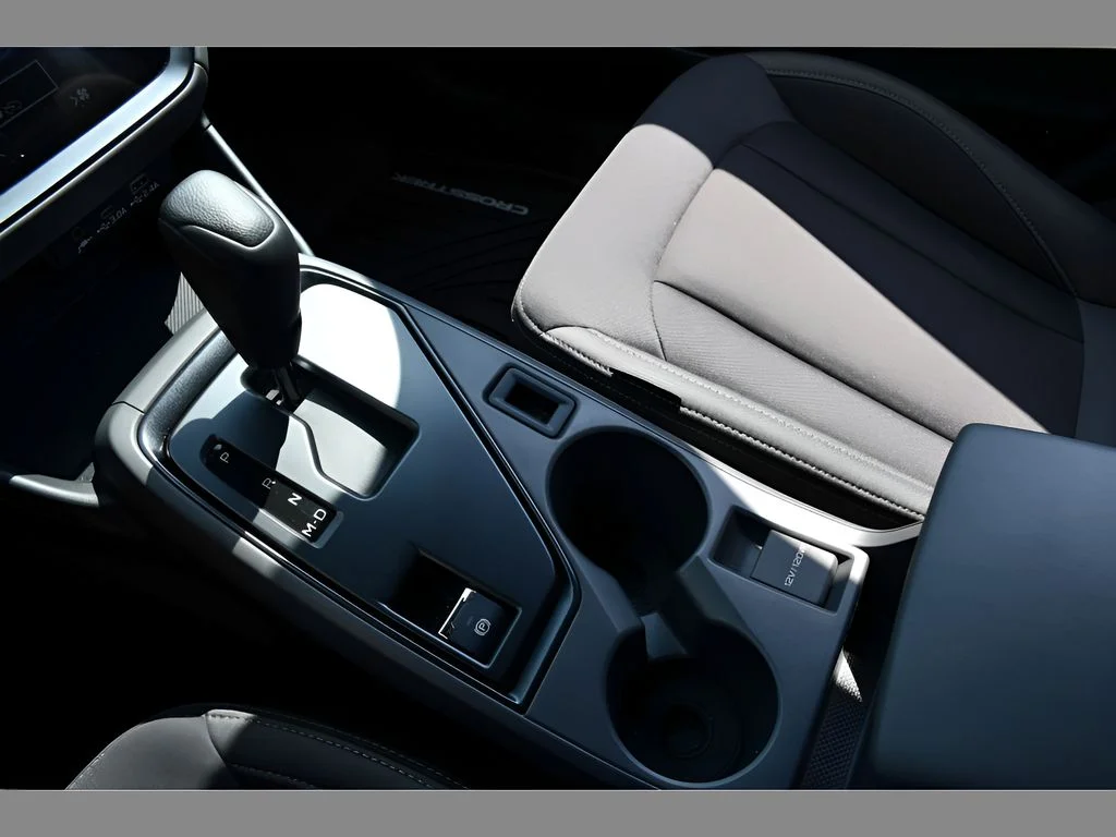 Used 2026 Sapphire Blue Pearl Subaru Premium image 31