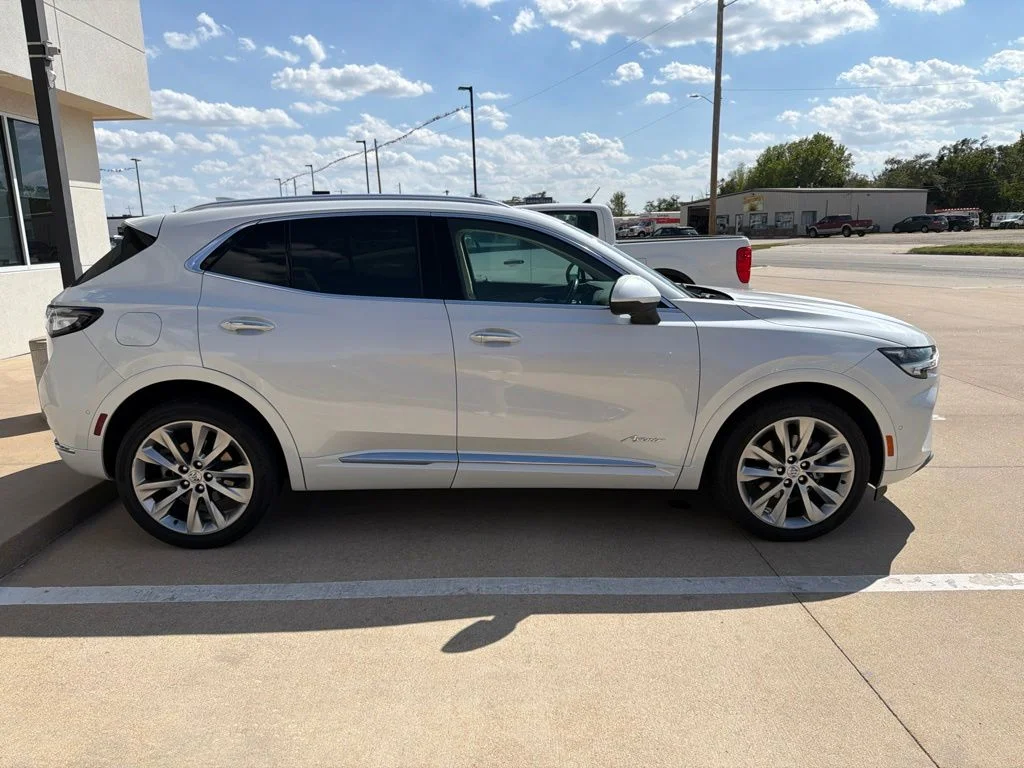 Used 2023 White Buick Avenir image 3