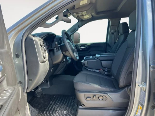 2026 Chevrolet Silverado 2500 HD Custom - Photo 9