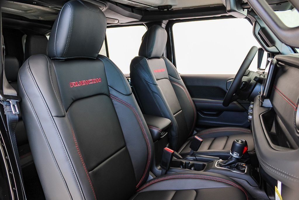 New 2026 Black Clearcoat Jeep Rubicon X image 17