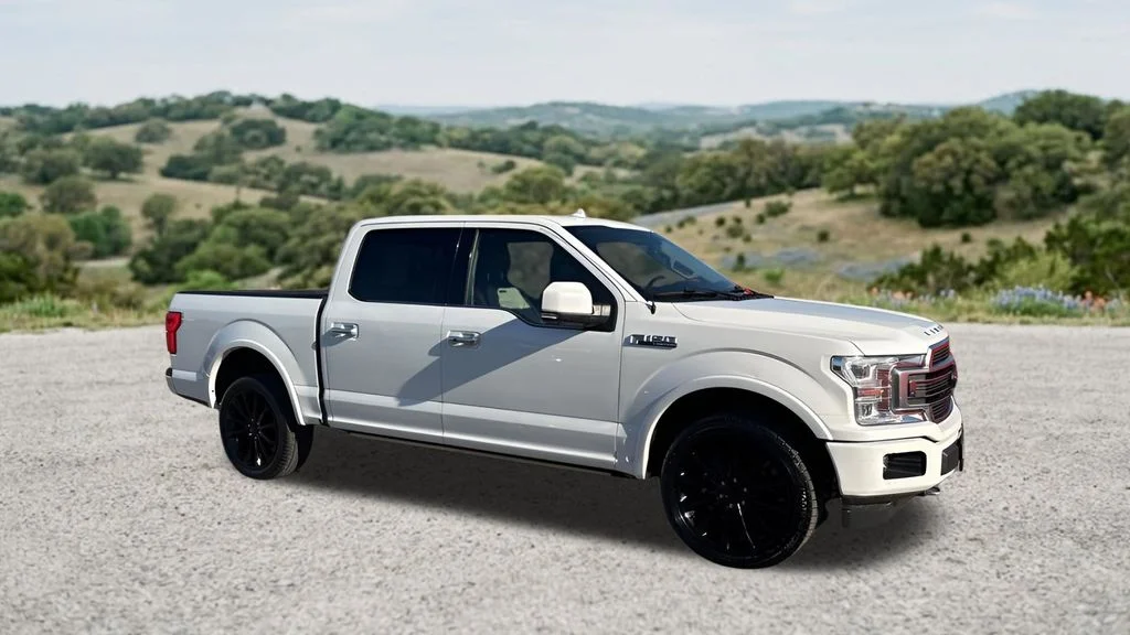 Used 2020 White Ford Limited image 13