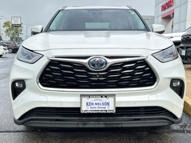 Used 2021 White Toyota Limited image 2
