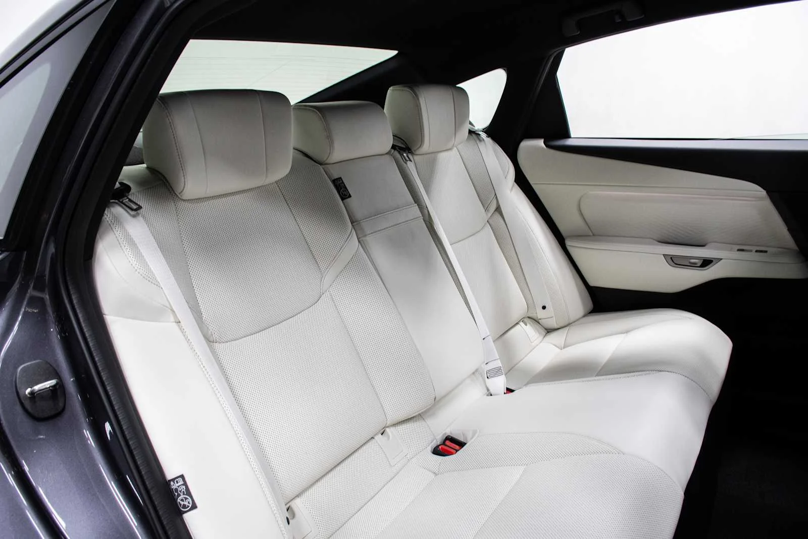 Certified Used 2026 SONIC CHROME Lexus Premium image 28