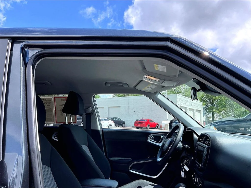 2025 Kia Soul LX - Photo 23