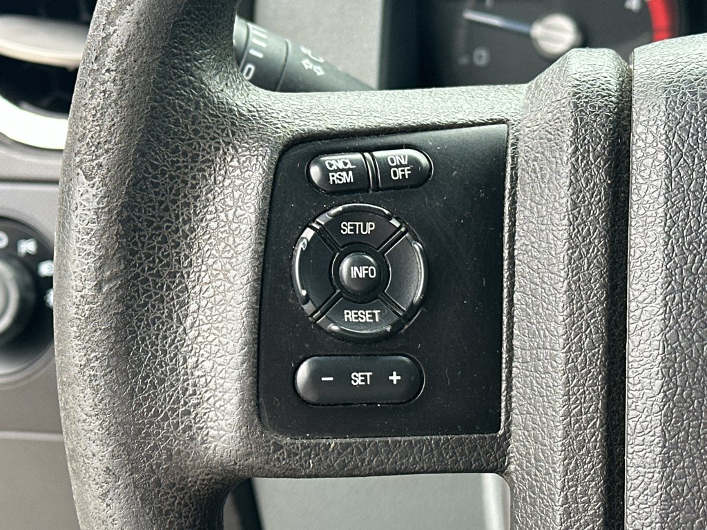 Used 2013 Ingot Silver Metallic Ford XLT image 17