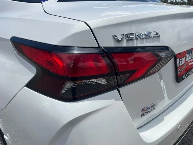 Used 2025 White Nissan 1.6 SV image 7