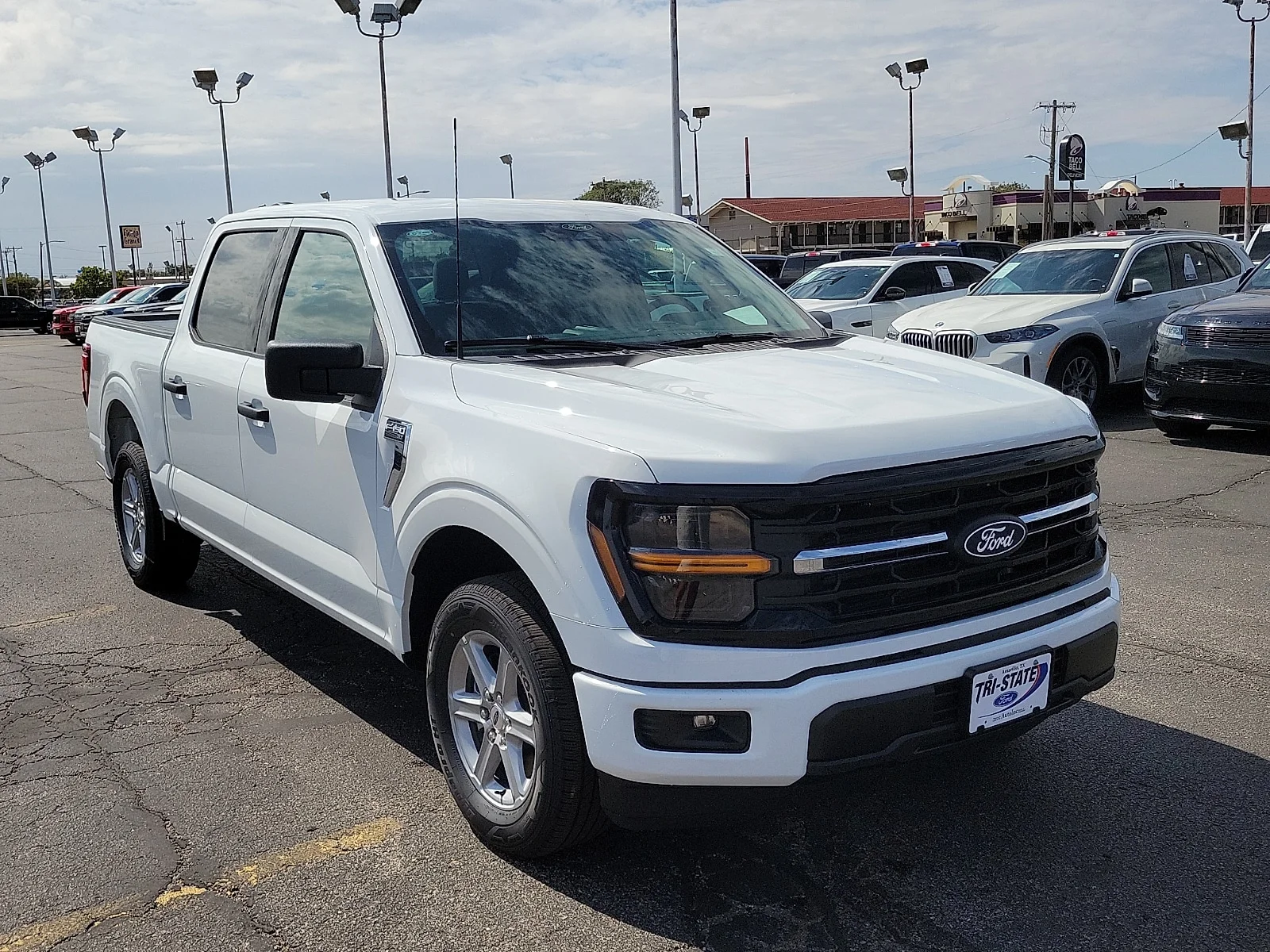 New 2026 Oxford White Ford XLT image 6