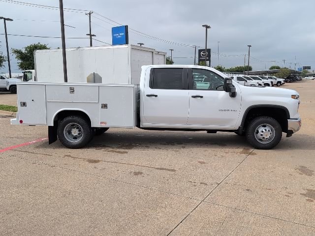 New 2026 Summit White Chevrolet Work Truck image 27