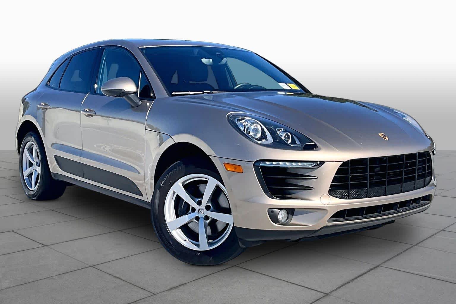 Used 2017 Palladium Metallic Porsche  image 3