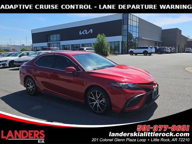 2022 Toyota Camry SE
