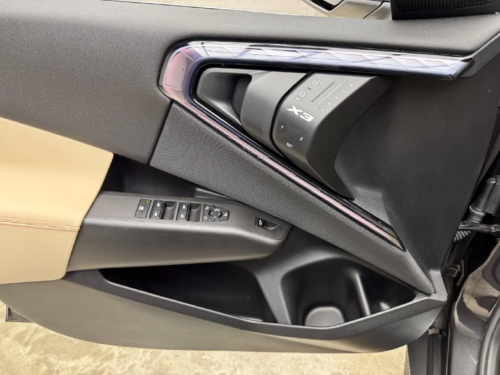 Used 2025 Gray BMW 30 xDrive image 10