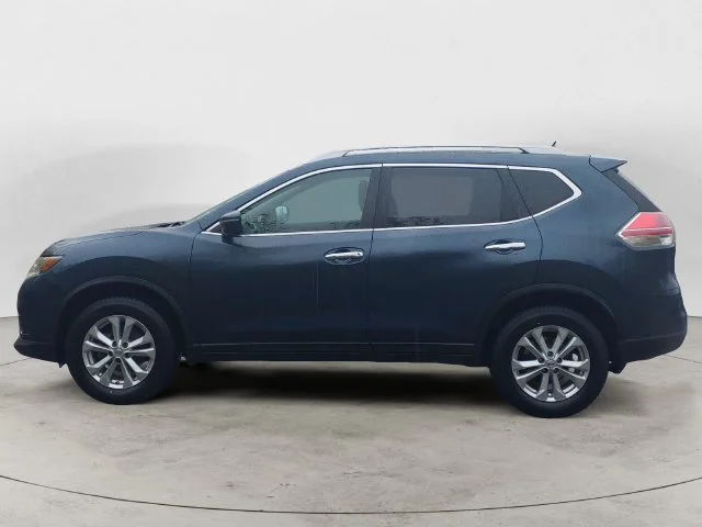 Used 2014 Graphite Blue Nissan SV image 8