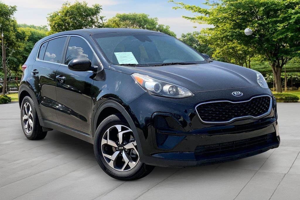 Used 2020 Red Kia LX image 3