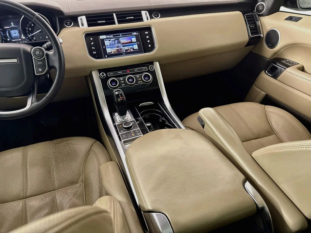 Used 2016 Black Land Rover 3.0L V6 Supercharged HSE image 29