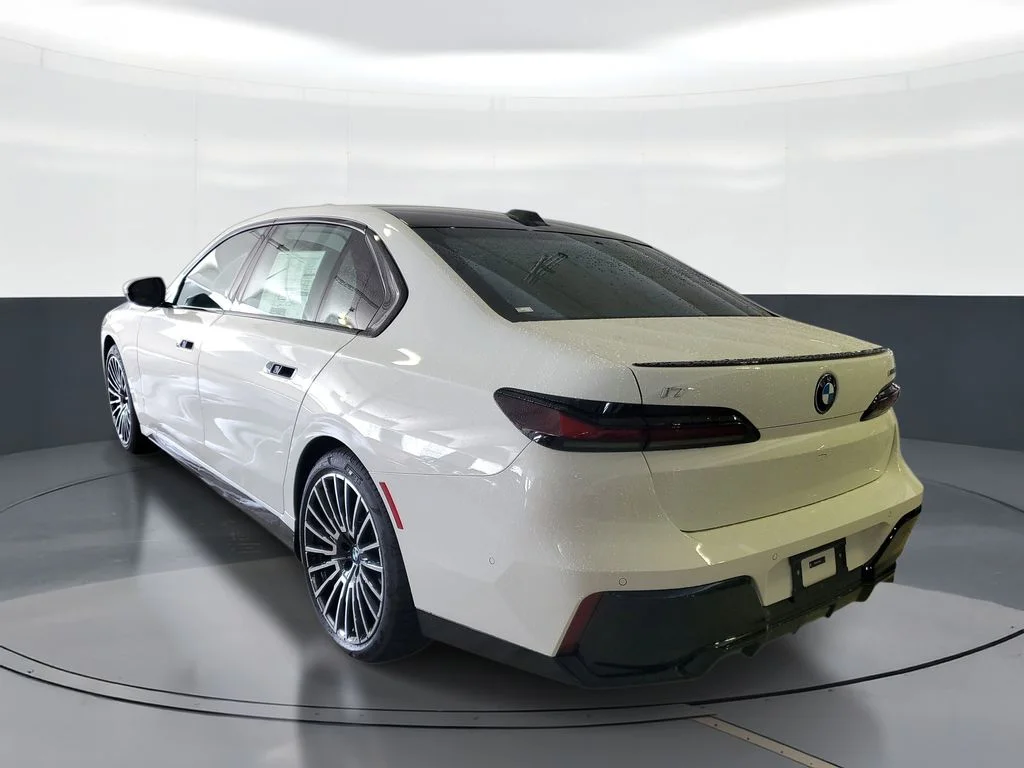 New 2026 Alpine White BMW eDrive50 image 4
