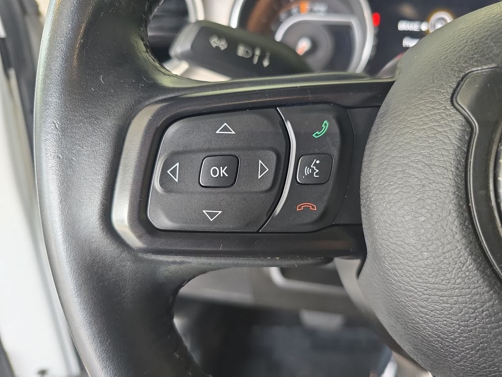 Used 2019 White Jeep Unlimited Sport S image 17