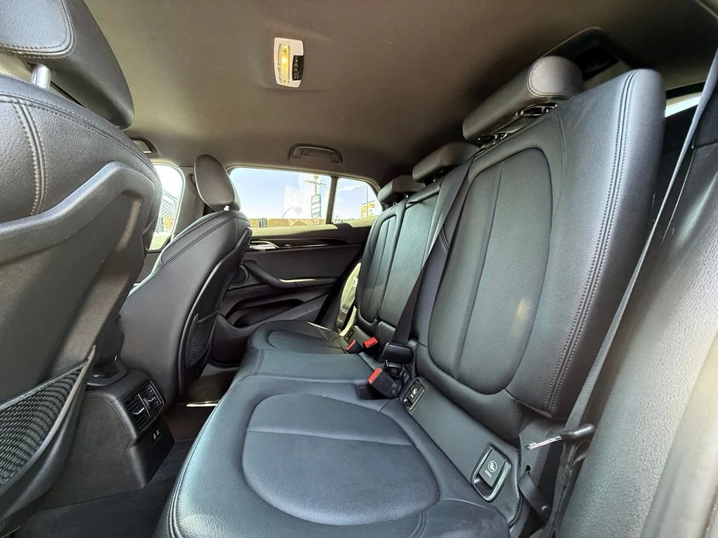 Used 2020 Black BMW sDrive28i image 39