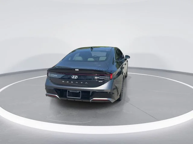 Used 2025 Gray Hyundai SEL image 7