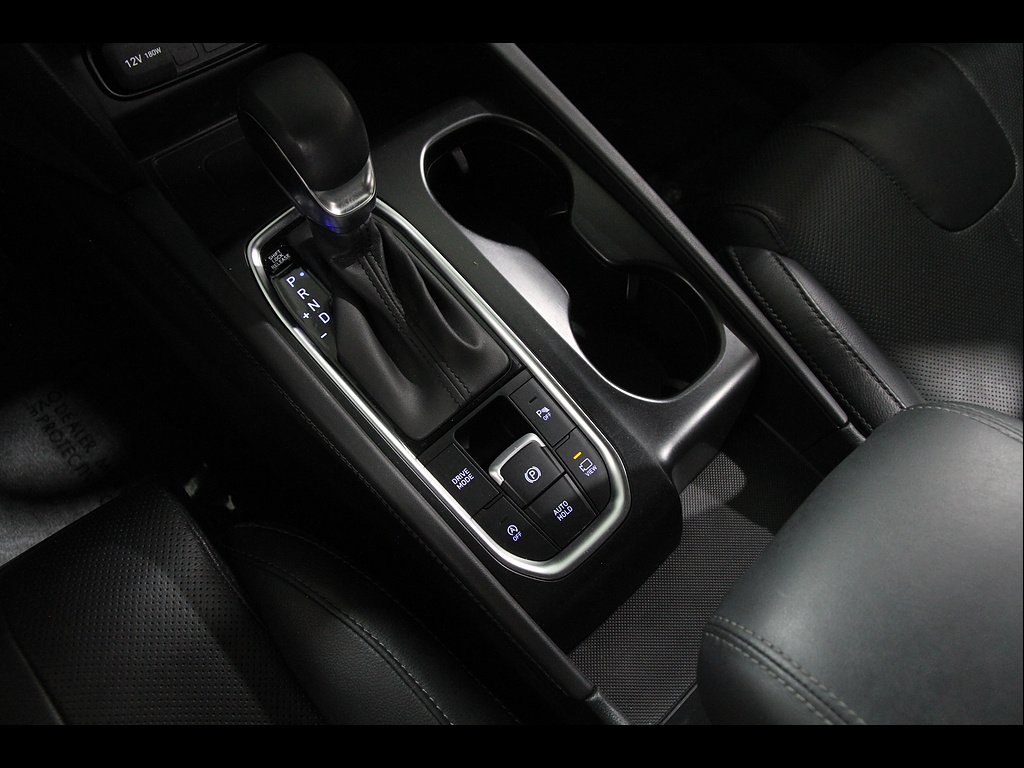 2020 Hyundai Santa Fe Limited - Photo 16