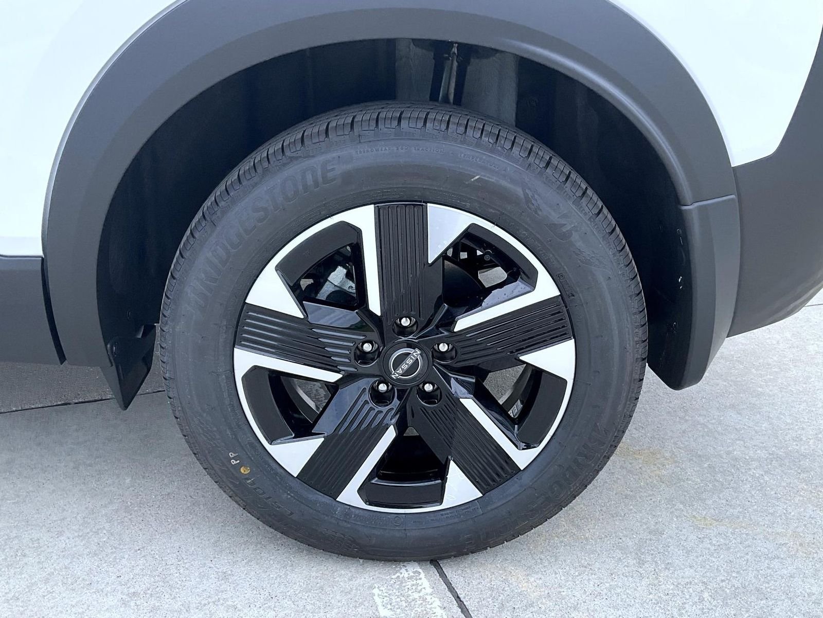 New 2026 White Nissan SV image 22