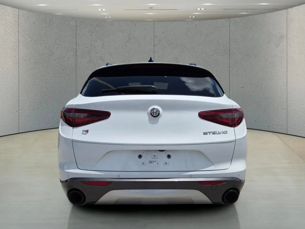 Certified Used 2022 Alfa White Alfa Romeo Ti image 6