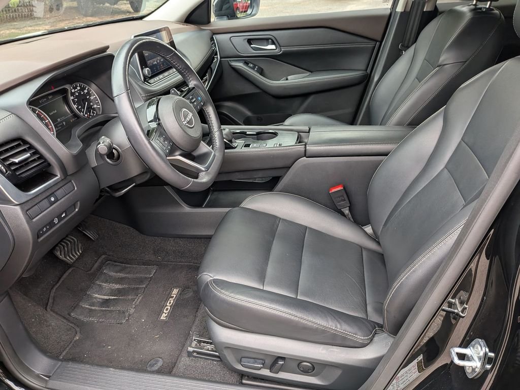 Used 2023 Black Nissan SL image 14