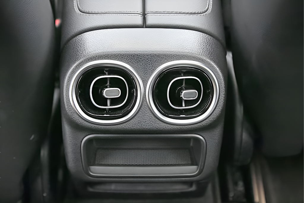 2024 Mercedes-Benz GLC GLC 300 - Photo 31