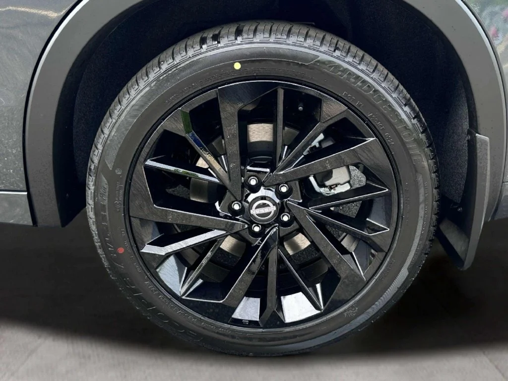 New 2026 Moonrock Gray Nissan Platinum image 12