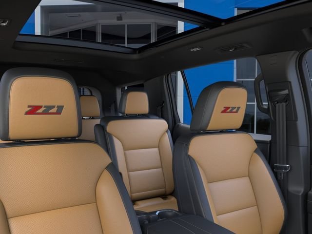 New 2027 Polar White Tricoat Chevrolet Z71 image 24