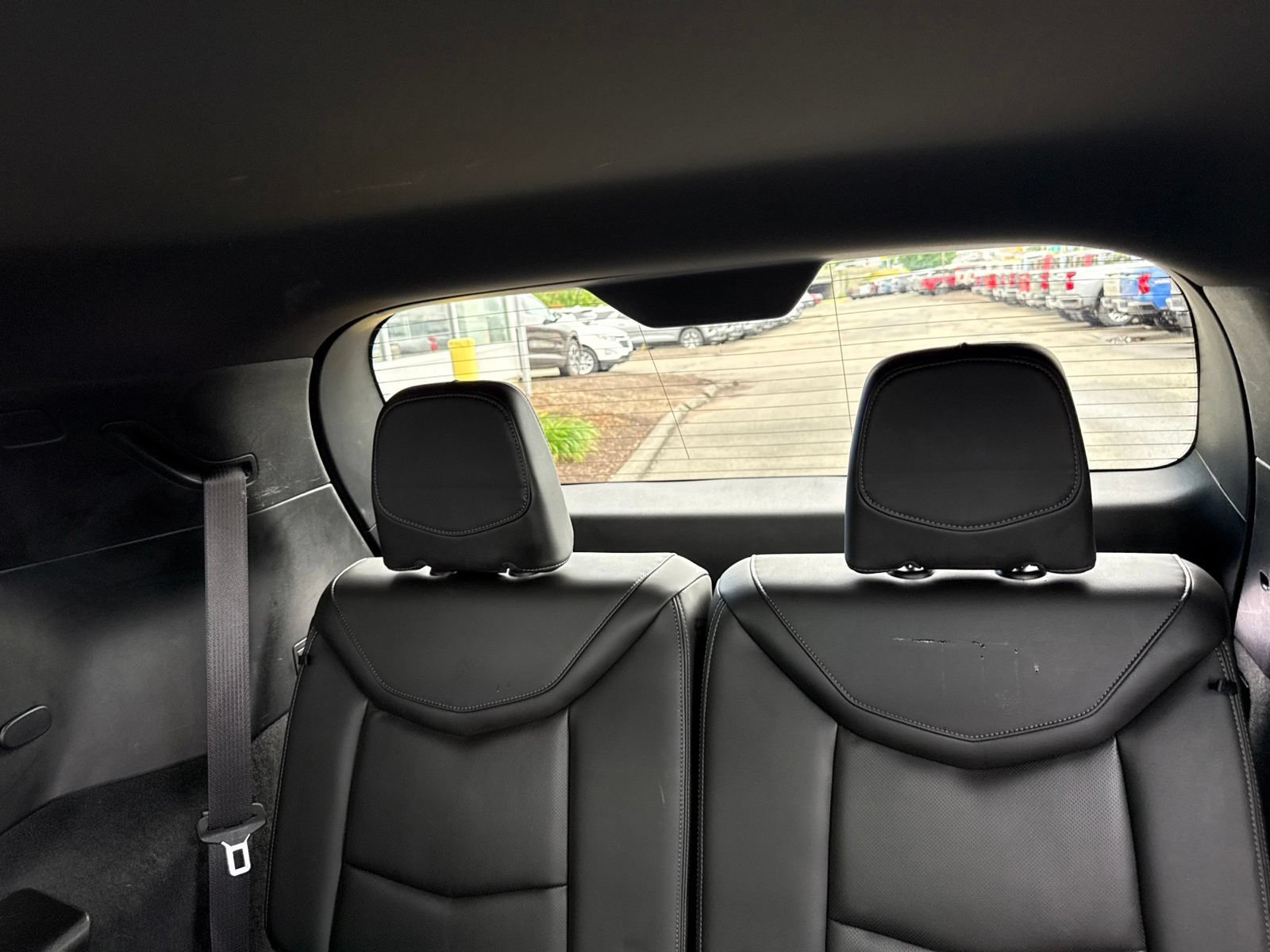 Used 2020 CRYSTAL WHITE TRICOAT Cadillac AWD Premium Luxury image 17