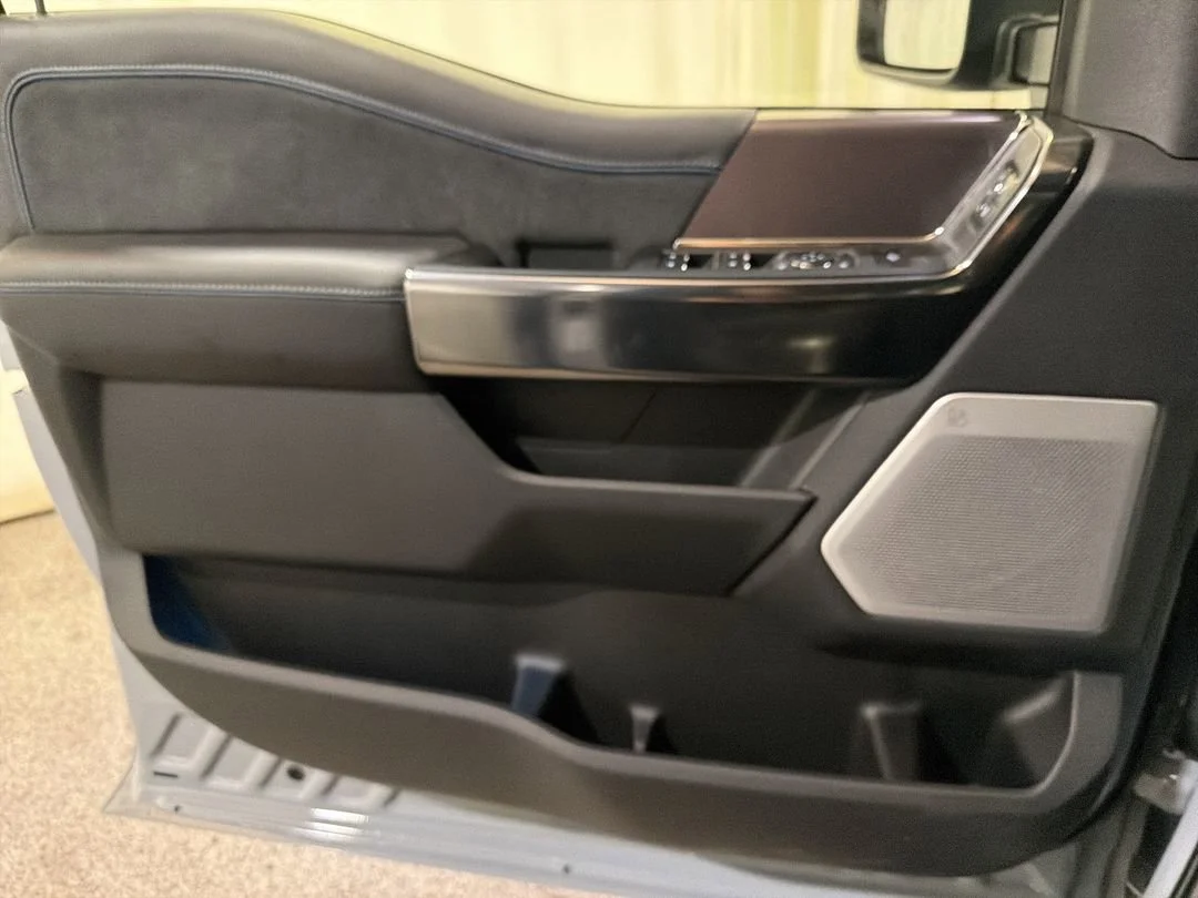 New 2026 Glacier Gray Metallic Tri-Coat Ford F-250® Platinum® image 17