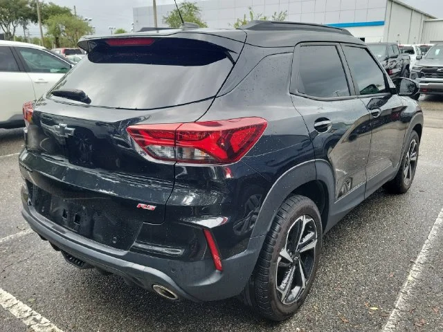 Used 2022 MOSAIC BLACK METALLIC Chevrolet RS image 8