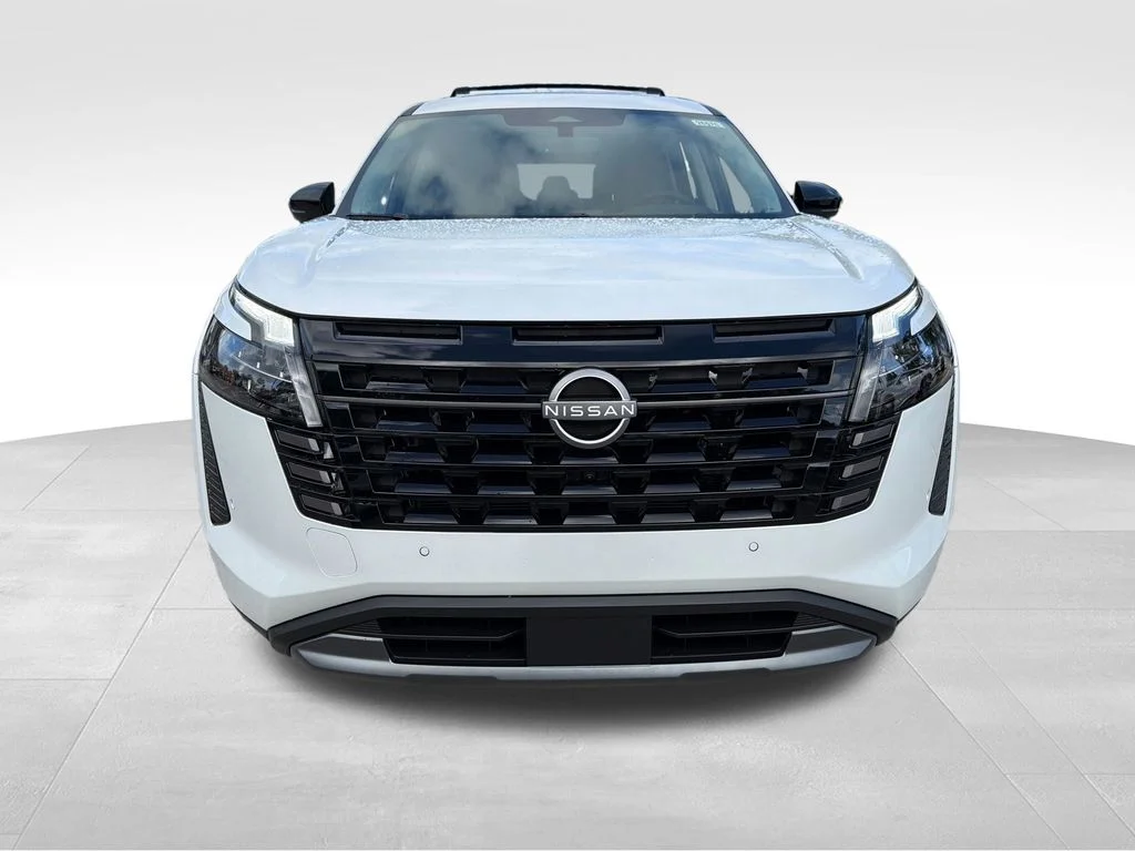 New 2026 White Nissan Platinum image 2