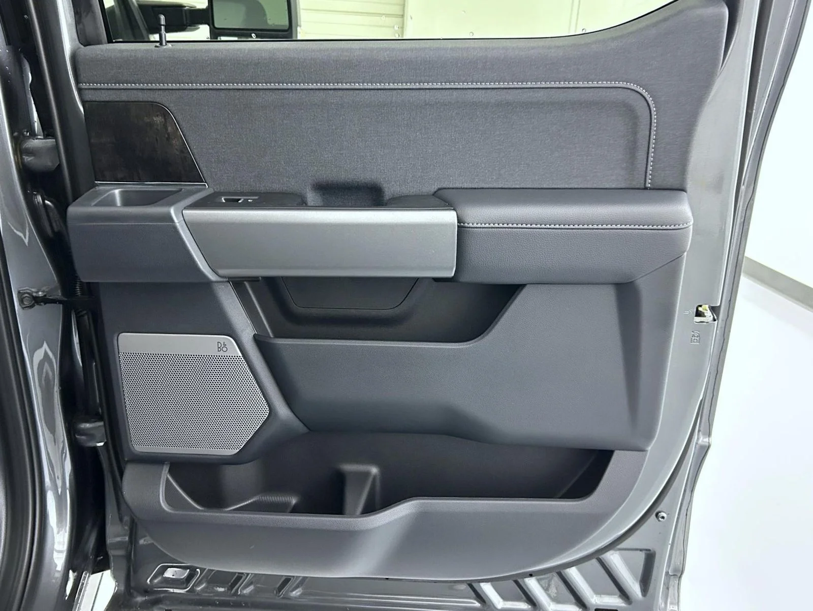 New 2026 Gray Ford Lariat image 17
