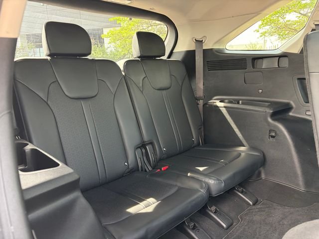 Used 2021 Snow White Pearl Kia EX image 14