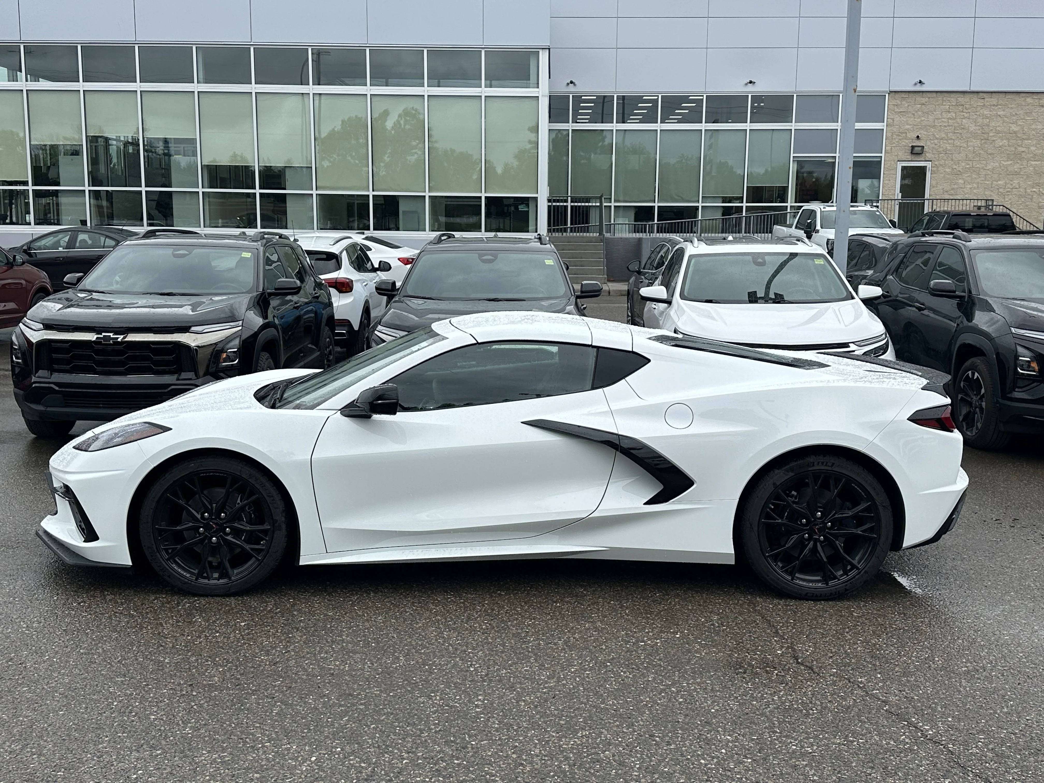 New 2026 Arctic White Chevrolet 1LT image 3