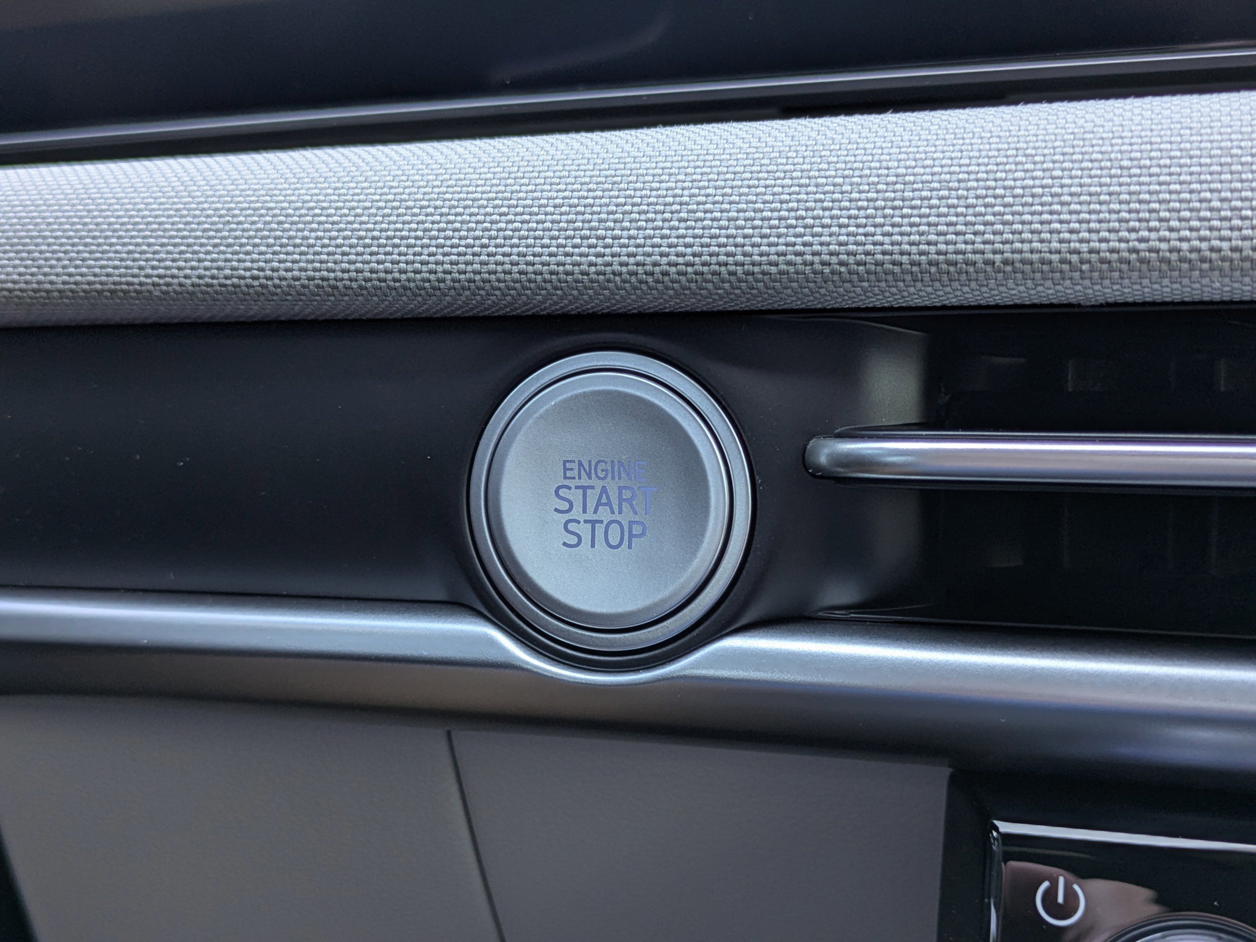 New 2026 Ecotronic Gray Hyundai Limited AWD image 31