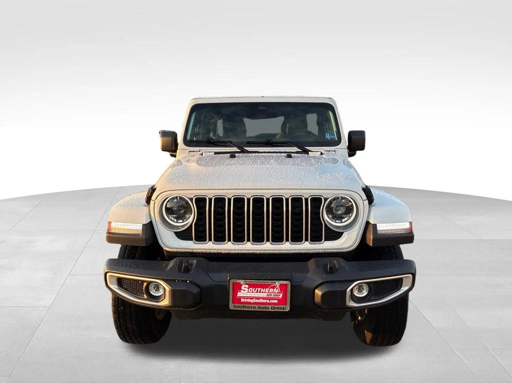 Used 2026 White Jeep Sahara image 9