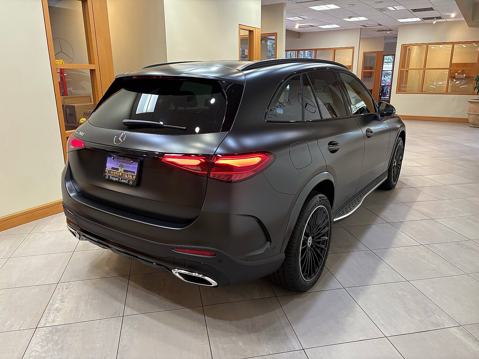 New 2027 MANUFAKTUR exclusive graphite grey magno Mercedes-Benz GLC 300 image 36