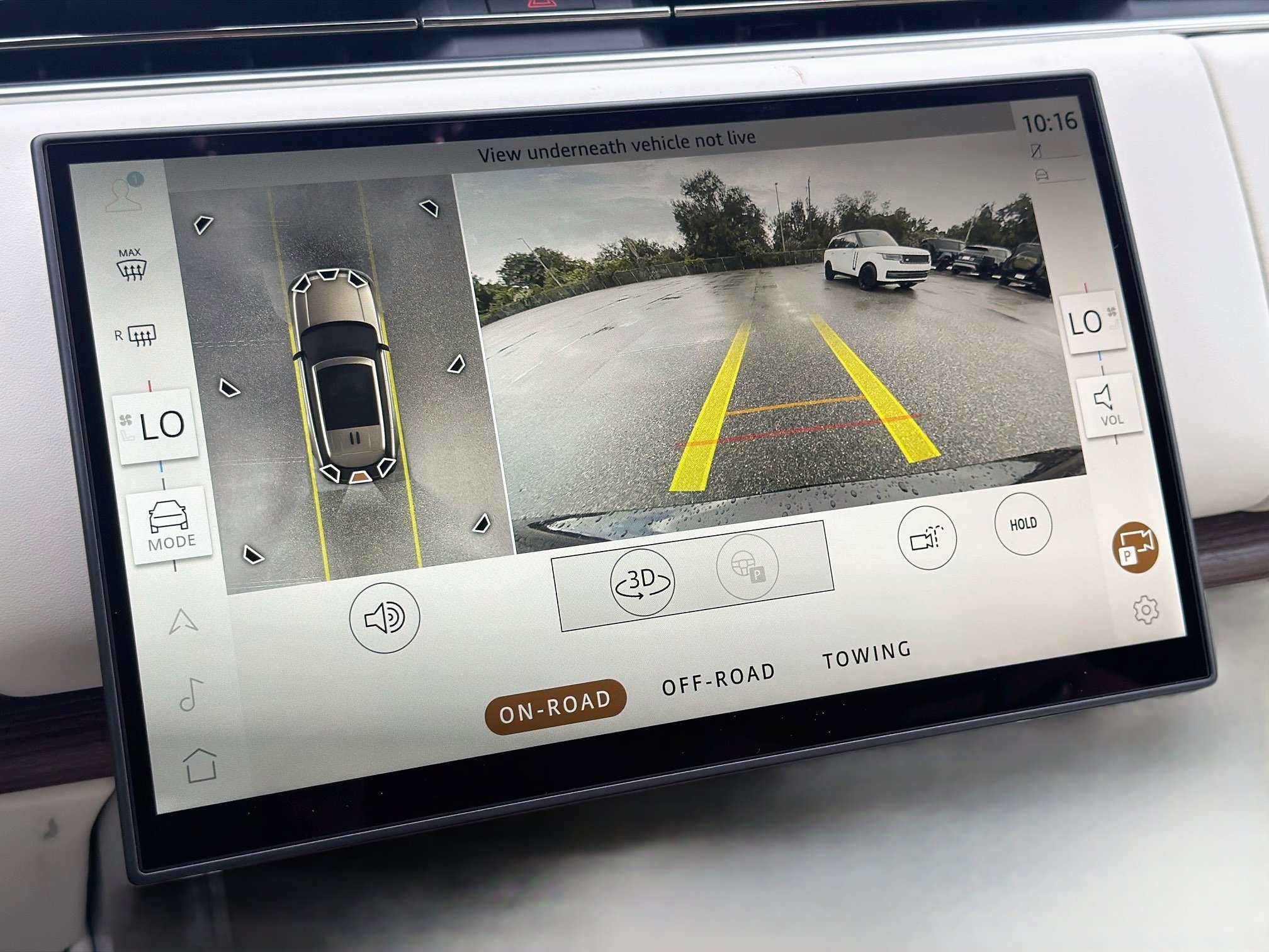 New 2026 Charente Grey Land Rover SE image 35