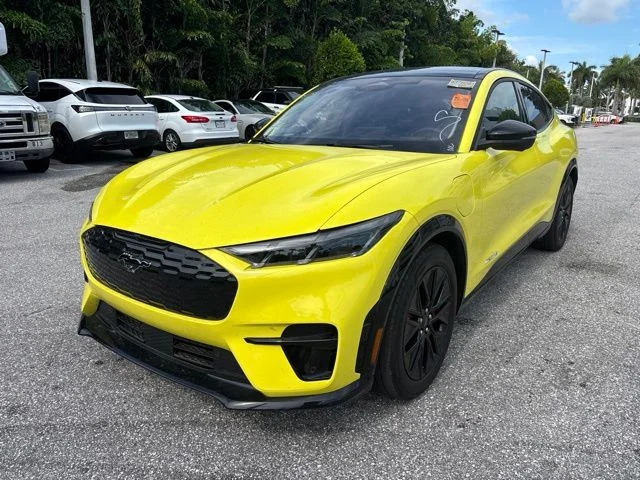 Used 2025 Yellow Ford Premium image 5